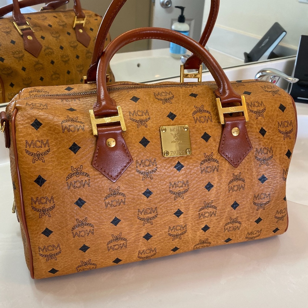 MCM DOCTORS HAND BAG
